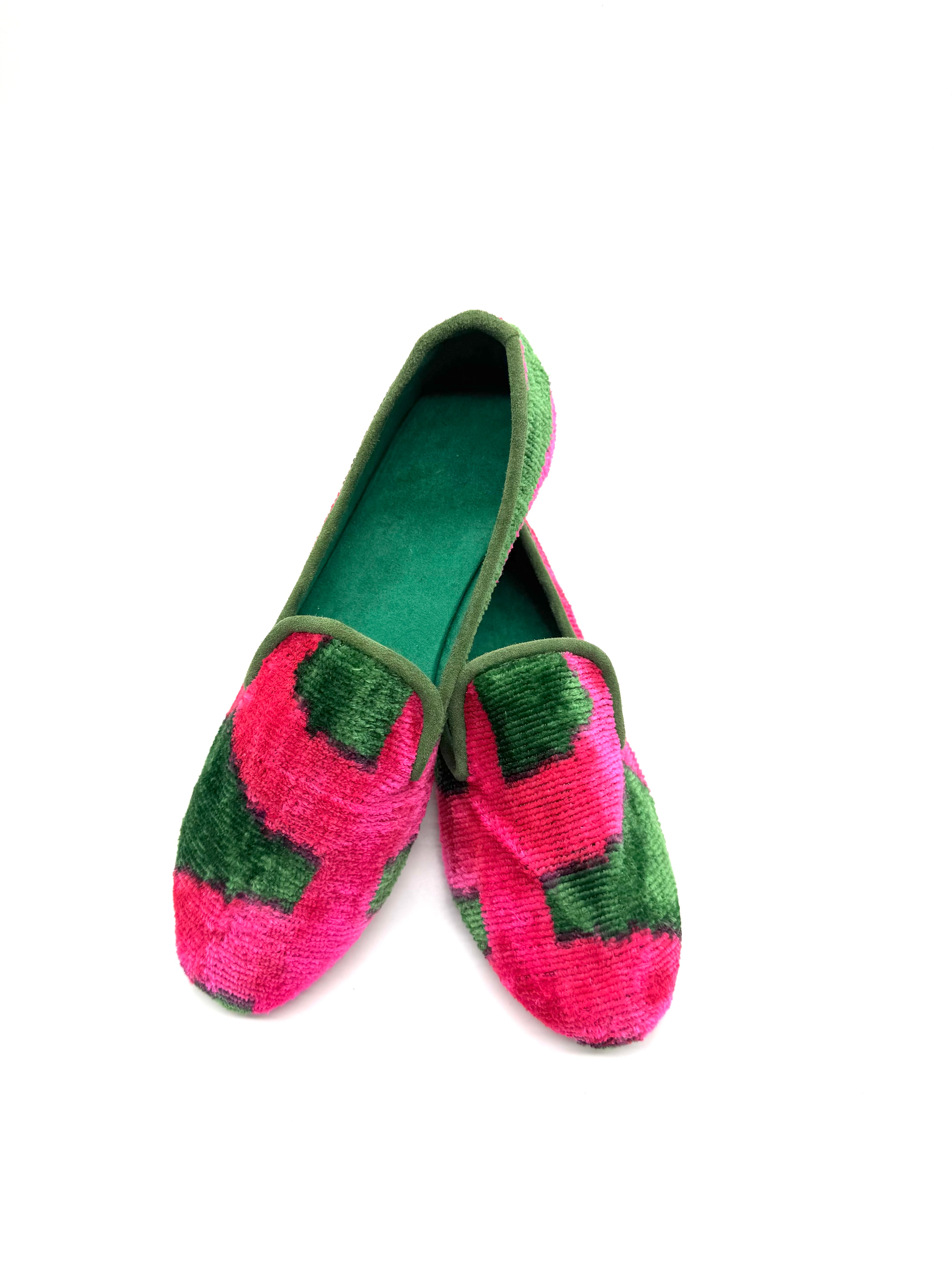 Slippers pezzi unici ricamate a mano