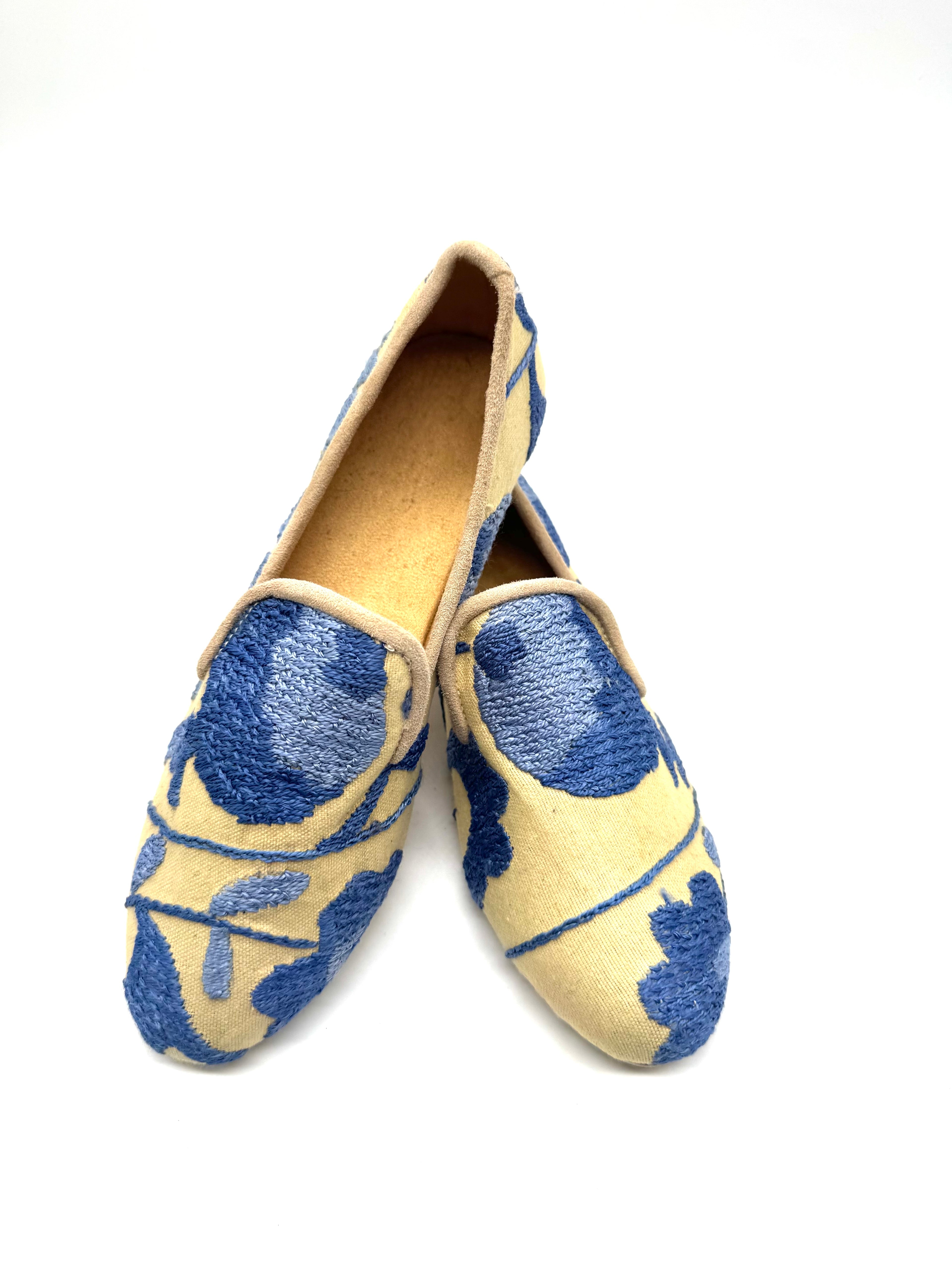 Slippers pezzi unici ricamate a mano